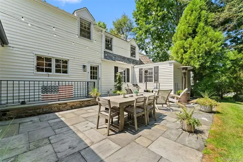 202 Rock Creek Lane Scarsdale NY 10583