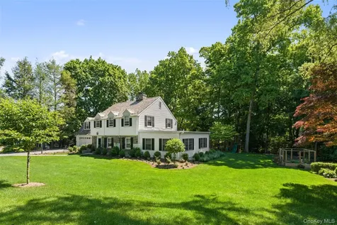 202 Rock Creek Lane Scarsdale NY 10583