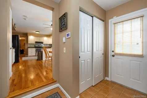 5 Rolling Green Lane Wappingers Falls NY 12590