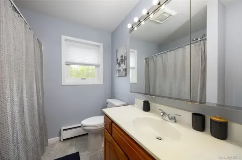 5 Rolling Green Lane Wappingers Falls NY 12590