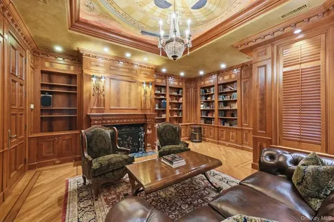 1 Applewood Estate Upper Brookville NY 11545