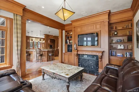 1 Applewood Estate Upper Brookville NY 11545