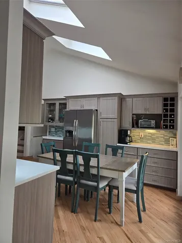 21 Woodridge Lane Sea Cliff NY 11579