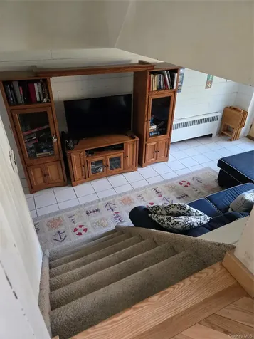 21 Woodridge Lane Sea Cliff NY 11579