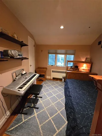 21 Woodridge Lane Sea Cliff NY 11579