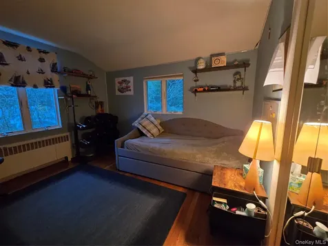 21 Woodridge Lane Sea Cliff NY 11579