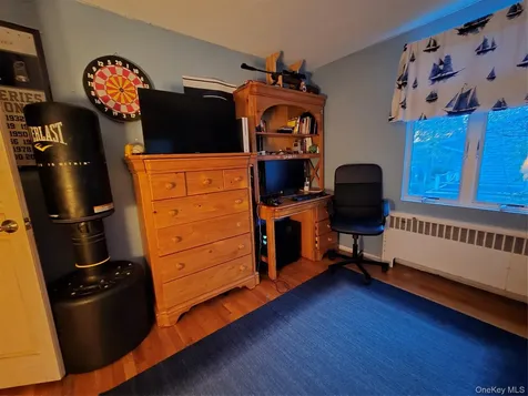 21 Woodridge Lane Sea Cliff NY 11579