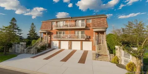 15754 95th Street Howard Beach NY 11414