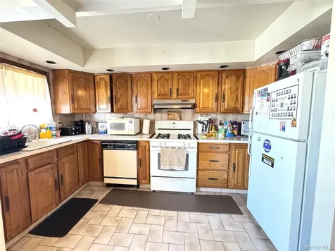 15754 95th Street Howard Beach NY 11414