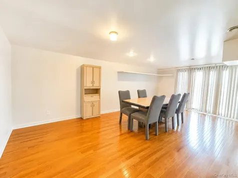 15754 95th Street Howard Beach NY 11414
