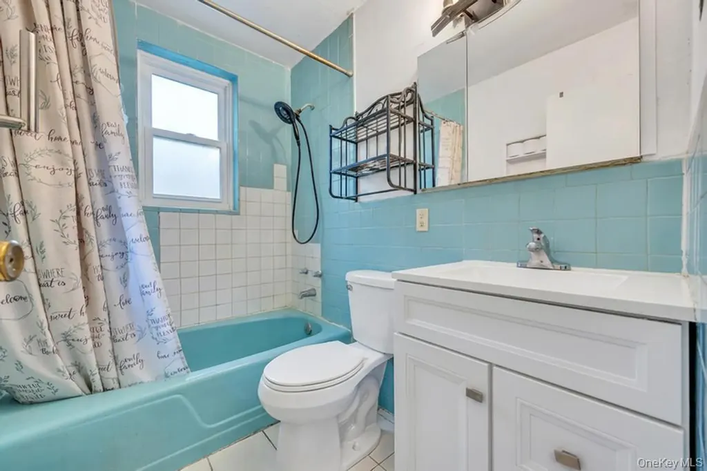 431 Argyle Road East Meadow NY 11554