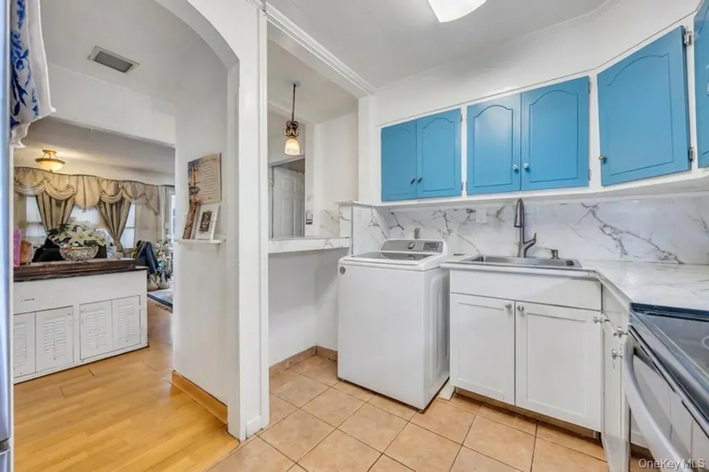 431 Argyle Road East Meadow NY 11554