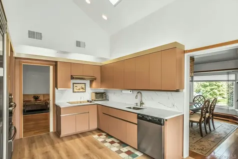 53 Hightop Lane Jericho NY 11753