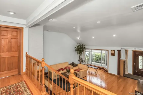 53 Hightop Lane Jericho NY 11753