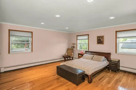 53 Hightop Lane Jericho NY 11753