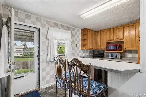 8 Cayuga Drive Peekskill NY 10566
