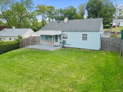 8 Cayuga Drive Peekskill NY 10566