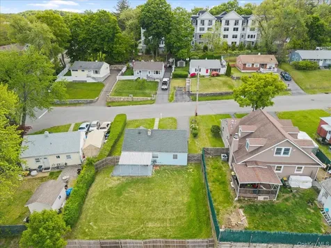 8 Cayuga Drive Peekskill NY 10566