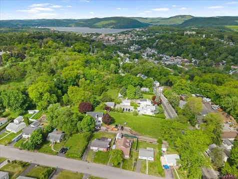 8 Cayuga Drive Peekskill NY 10566