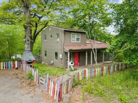 29 Cedar Ledges Putnam Valley NY 10579