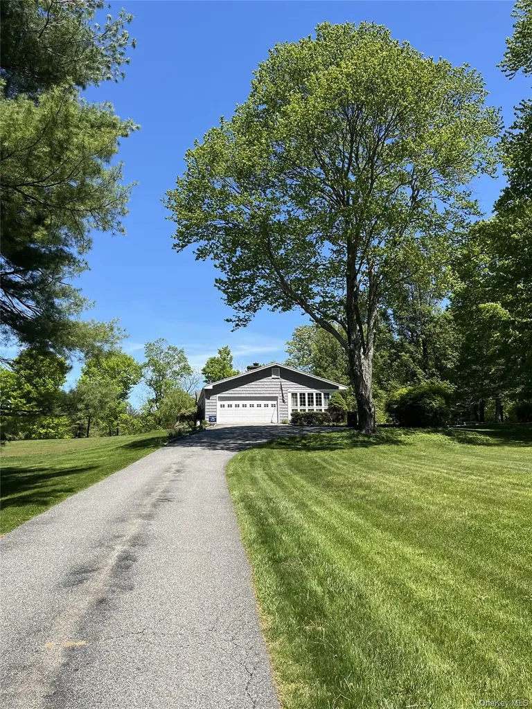 245 Salem Road Pound Ridge NY 10576