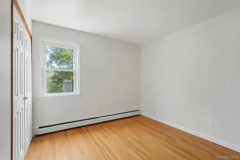 325 Glenbrook Avenue Yonkers NY 10705