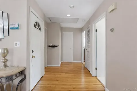 325 Glenbrook Avenue Yonkers NY 10705