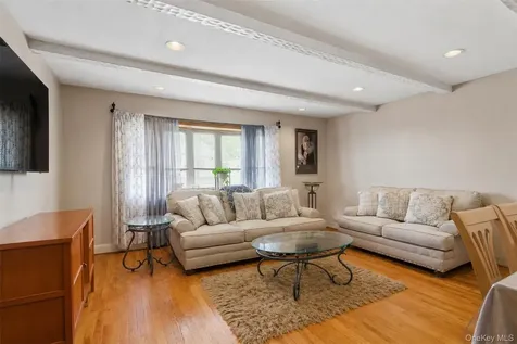 325 Glenbrook Avenue Yonkers NY 10705