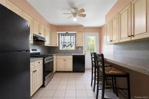 325 Glenbrook Avenue Yonkers NY 10705