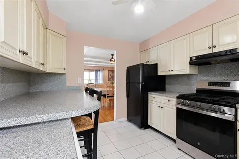325 Glenbrook Avenue Yonkers NY 10705