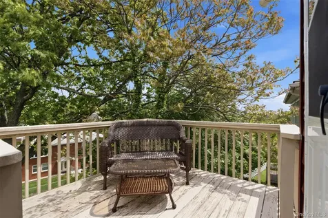 325 Glenbrook Avenue Yonkers NY 10705