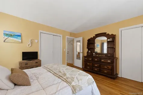 325 Glenbrook Avenue Yonkers NY 10705