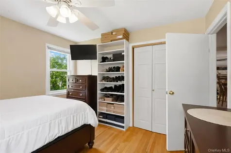 325 Glenbrook Avenue Yonkers NY 10705