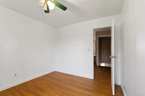 325 Glenbrook Avenue Yonkers NY 10705