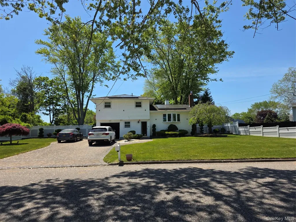10 Meehan Lane Coram NY 11727