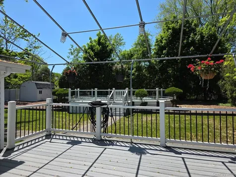 10 Meehan Lane Coram NY 11727