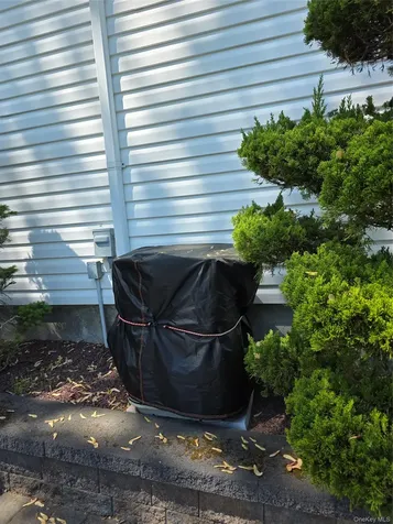 10 Meehan Lane Coram NY 11727
