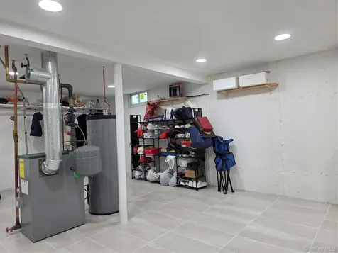 10 Meehan Lane Coram NY 11727