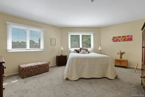 34 Village Green Bardonia NY 10954