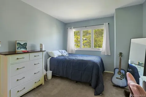 34 Village Green Bardonia NY 10954