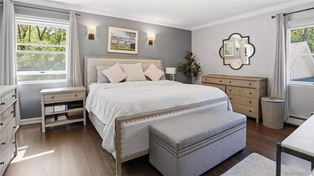 5 Canary Court Huntington NY 11743
