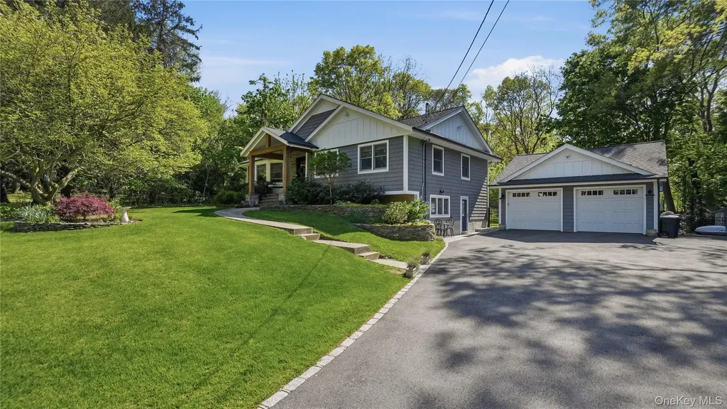 5 Canary Court Huntington NY 11743