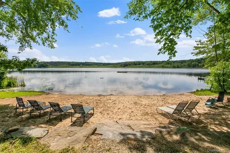 106 Ridgeland Road South Salem NY 10590