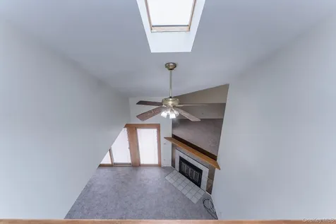 37 Rondout Harbor Port Ewen NY 12466