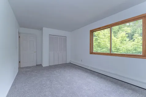 37 Rondout Harbor Port Ewen NY 12466