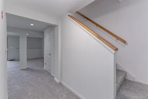 37 Rondout Harbor Port Ewen NY 12466