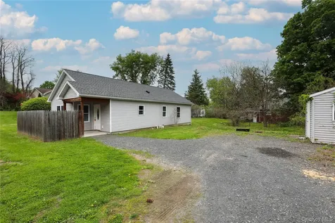 22 Apple Street Kingston NY 12401