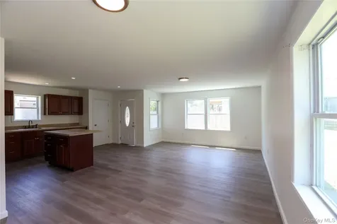 22 Apple Street Kingston NY 12401