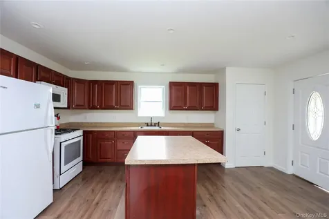 22 Apple Street Kingston NY 12401