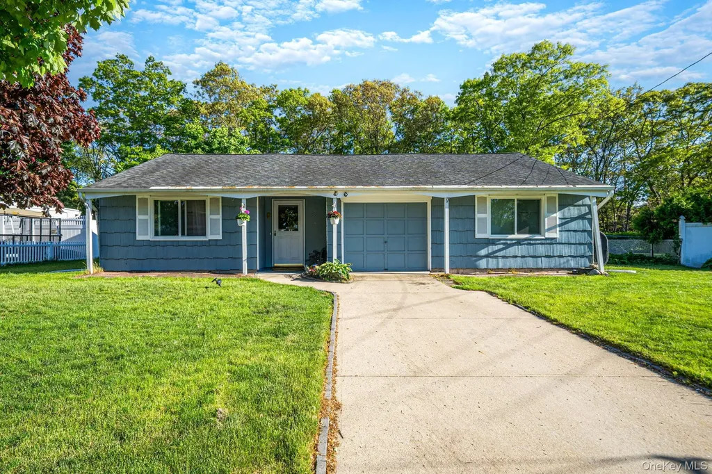 22 Anne Drive Selden NY 11784